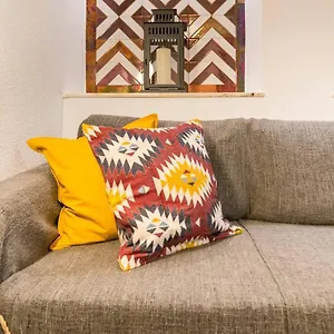 apartamento-soho-malaga-29001.hotelsinnerja.org/